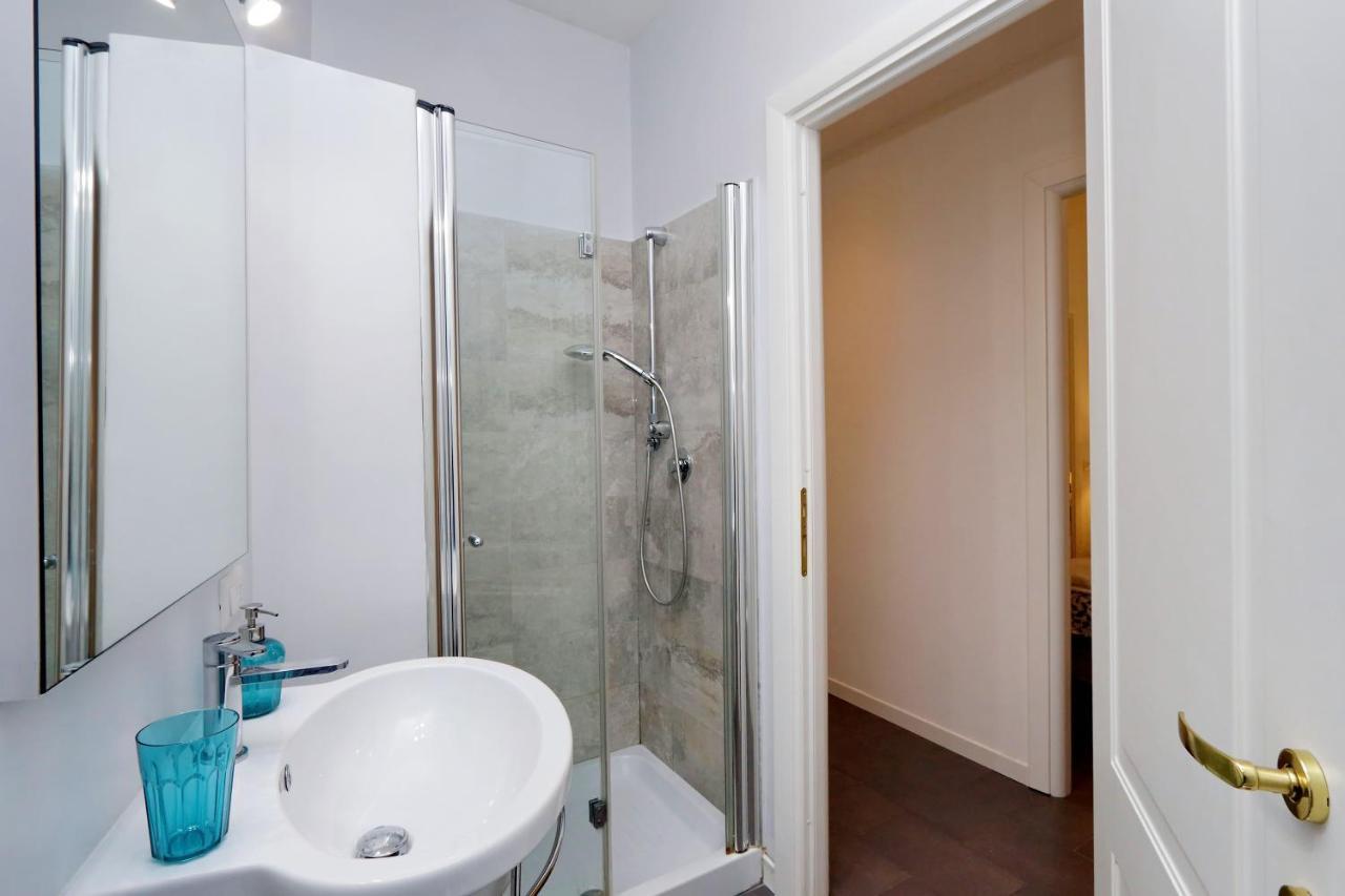Monti Charming Apartment - Rome Short Let Service Εξωτερικό φωτογραφία