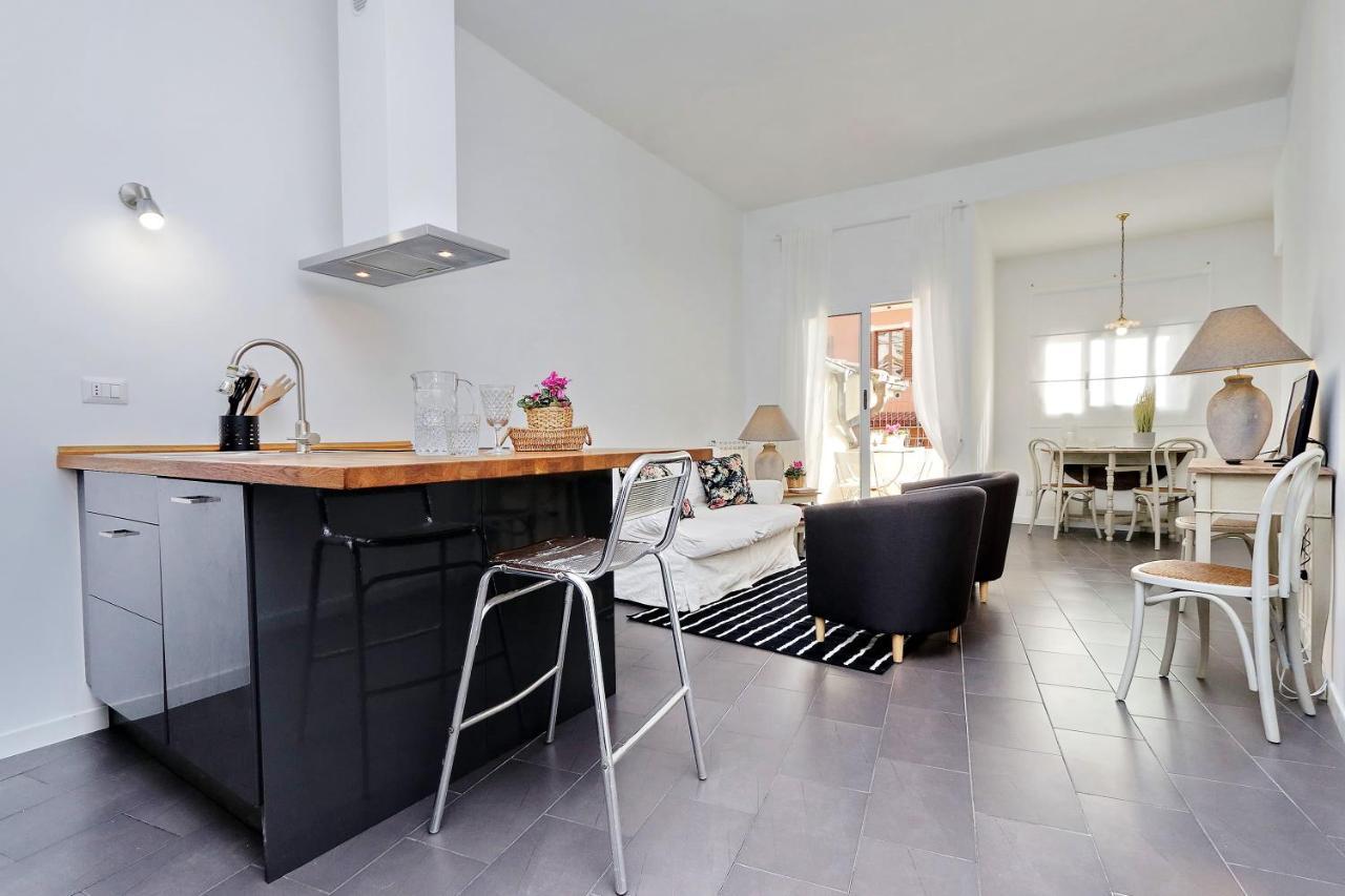 Monti Charming Apartment - Rome Short Let Service Εξωτερικό φωτογραφία