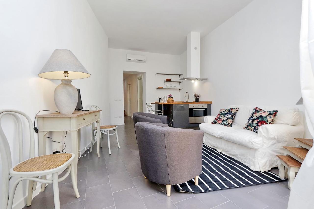 Monti Charming Apartment - Rome Short Let Service Εξωτερικό φωτογραφία