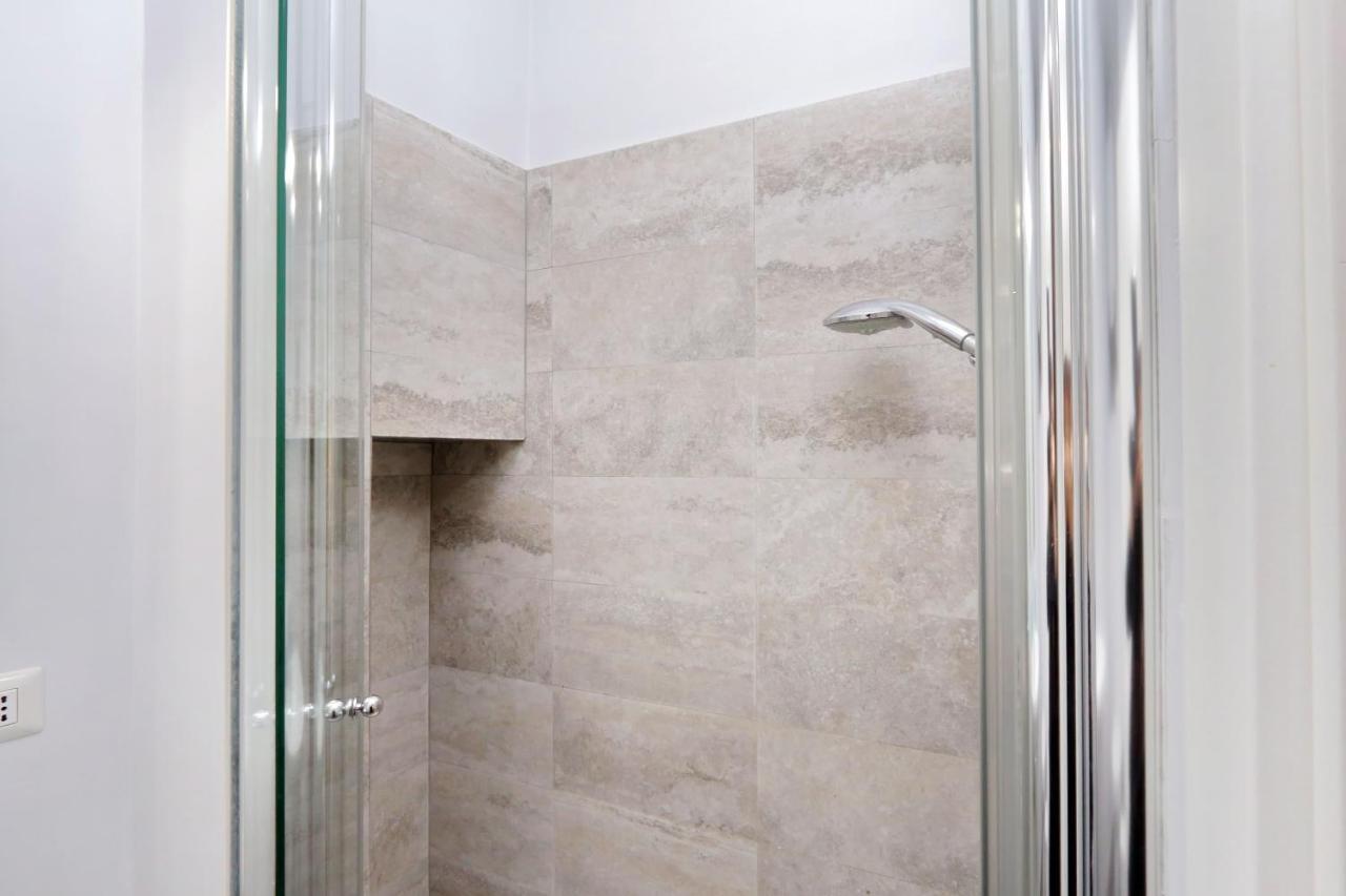 Monti Charming Apartment - Rome Short Let Service Εξωτερικό φωτογραφία
